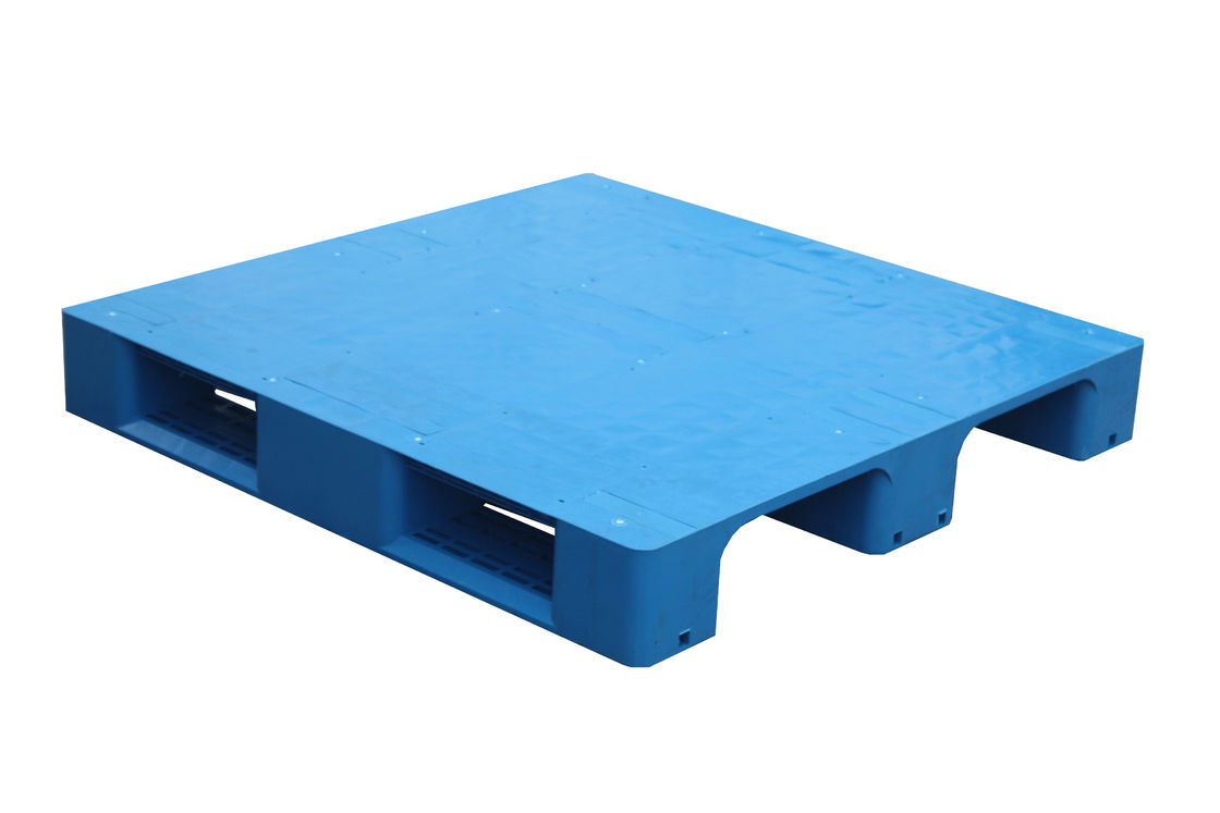 Heavy Duty Stackable Plastic Pallets Durable 3 Runners 1300*1300mm